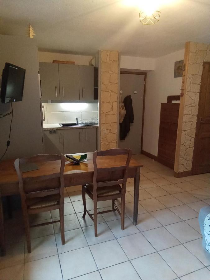 Cimes D'Or Apartment Ле Контамин-Монжоа Екстериор снимка